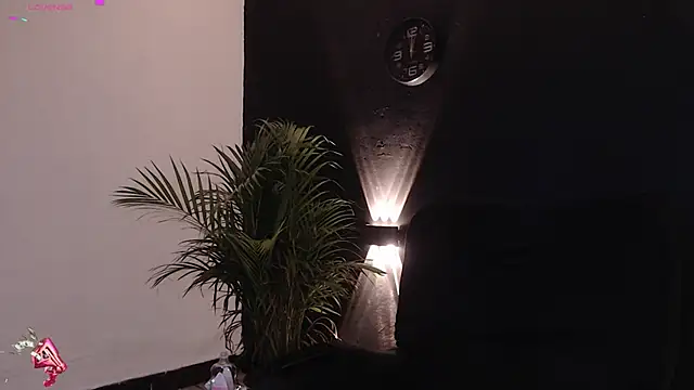 Snapshot of Ash_gusbig chatting on February 21, 3:34 am Ash gusbig online show from February 21, 3:34 am