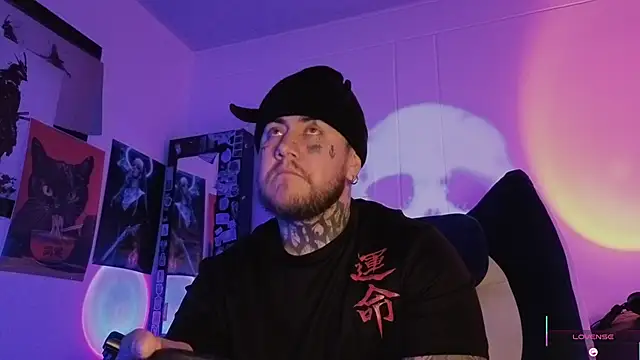 Ash gusbig online show from December 1, 3:00 am