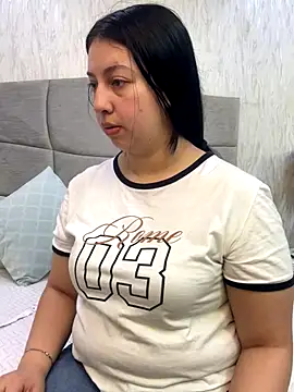 Snapshot of AshleeyPrincess chatting on October 7, 2:25 pm AshleeyPrincess online show from October 7, 2:25 pm