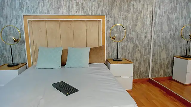 AshleeyPrincess online show from February 1, 1:42 pm