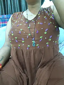 Snapshot of Samarya-78 chatting on April 29, 6:58 pm Samarya-78 online show from April 29, 6:58 pm