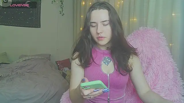 Snapshot of Aurora_workerr chatting on February 14, 2:36 pm Aurora workerr online show from February 14, 2:36 pm