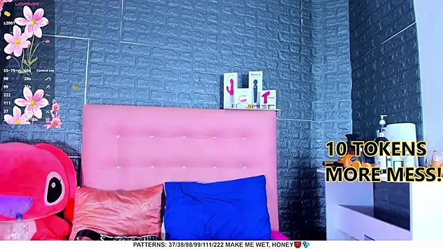 Snapshot of AriannaLewiis chatting on January 16, 7:20 pm AriannaLewiis online show from January 16, 7:20 pm