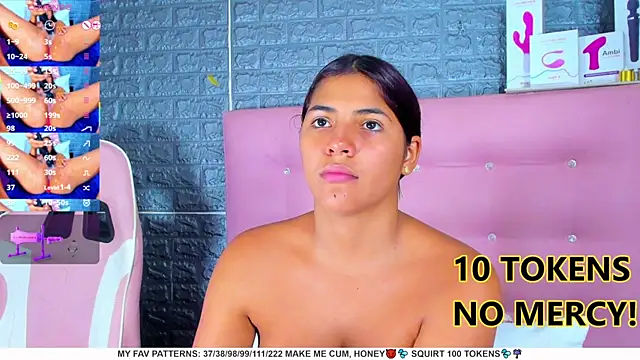 Snapshot of AriannaLewiis chatting on February 21, 1:22 am AriannaLewiis online show from February 21, 1:22 am