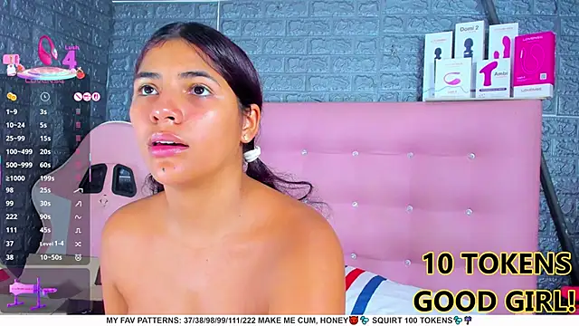 Snapshot of AriannaLewiis chatting on March 2, 10:27 pm AriannaLewiis online show from March 2, 10:27 pm