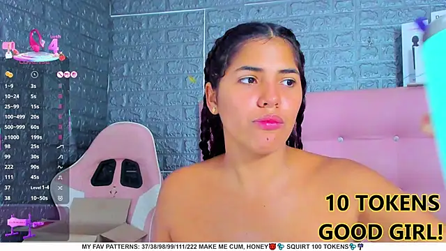 Snapshot of AriannaLewiis chatting on March 6, 1:37 am AriannaLewiis online show from March 6, 1:37 am