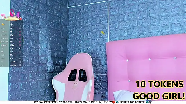 Snapshot of AriannaLewiis chatting on March 7, 7:49 pm AriannaLewiis online show from March 7, 7:49 pm
