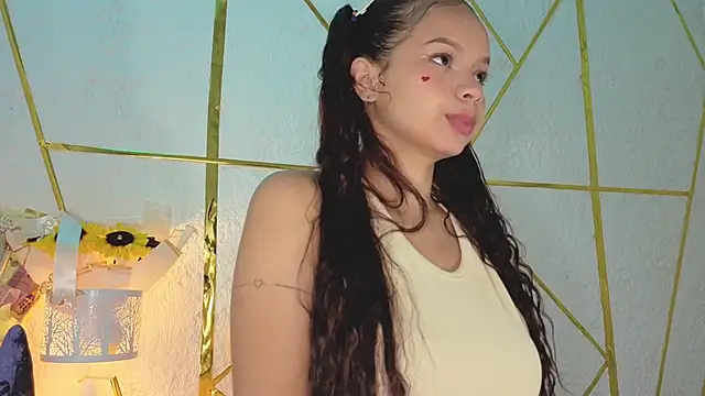 SheilaSmiith online show from February 2, 12:09 am