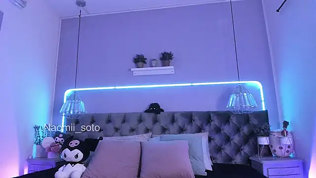 Snapshot of Naomii_Soto chatting on March 18, 8:04 pm Naomii Soto online show from March 18, 8:04 pm
