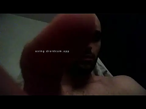 Snapshot of andrew_co chatting on November 29, 6:16 am andrew co online show from November 29, 6:16 am