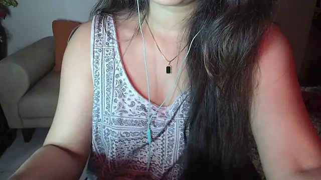 Most-Beautiful-Queen online show from December 1, 8:53 pm