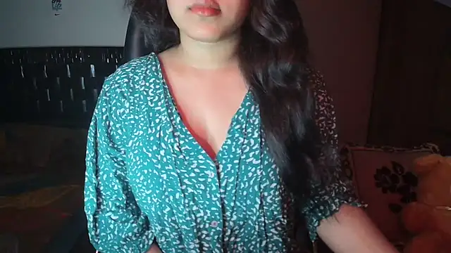 Most-Beautiful-Queen online show from October 24, 6:59 pm