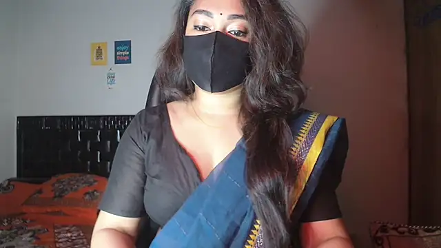 Most-Beautiful-Queen online show from January 15, 7:06 pm