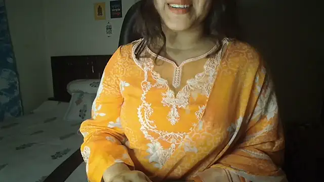 Most-Beautiful-Queen online show from June 1, 6:53 pm