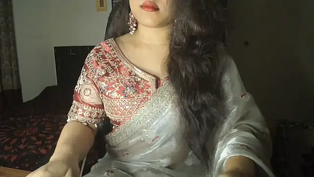 Most-Beautiful-Queen online show from July 30, 7:02 pm