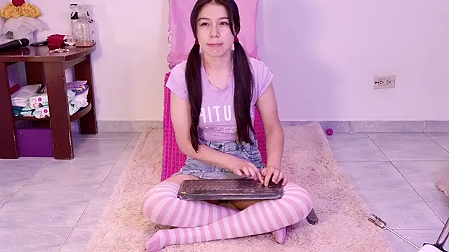 pink flower  online show from September 23, 10:46 pm