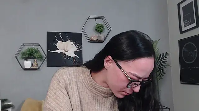 IzabelllNoir online show from February 20, 9:32 am