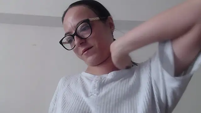 IzabelllNoir online show from June 5, 9:26 am