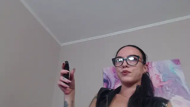IzabelllNoir online show from July 19, 8:29 am