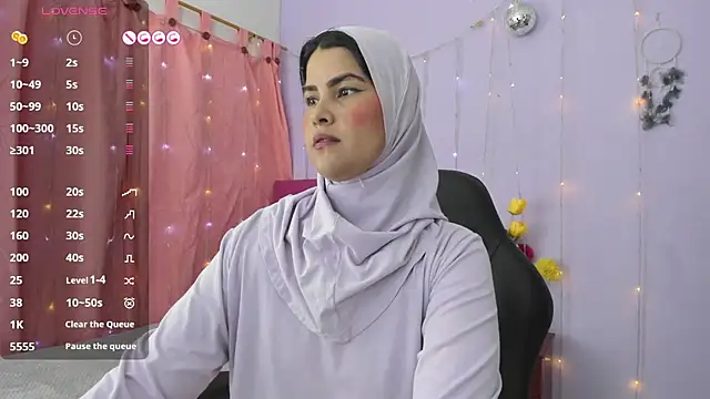 AishaAmin  online show from December 11, 12:12 pm