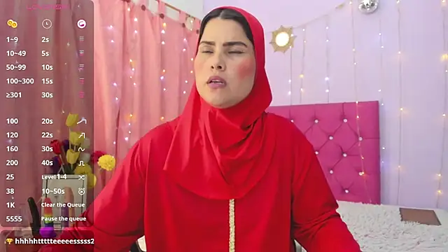 AishaAmin  online show from December 17, 3:39 pm