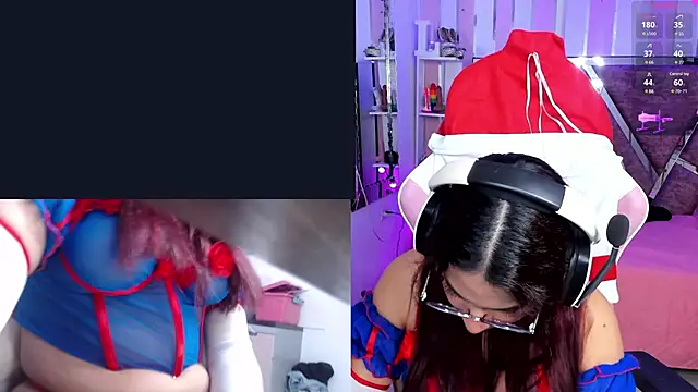 Snapshot of PetiteSophie_ chatting on December 13, 1:12 pm PetiteSophie online show from December 13, 1:12 pm