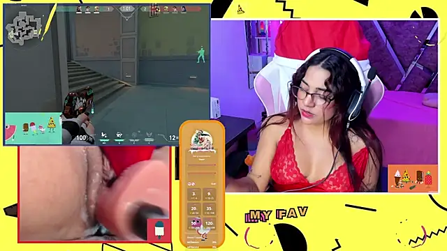 Snapshot of PetiteSophie_ chatting on December 31, 4:14 pm PetiteSophie online show from December 31, 4:14 pm