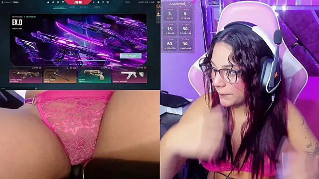 Snapshot of PetiteSophie_ chatting on January 12, 2:19 pm PetiteSophie online show from January 12, 2:19 pm