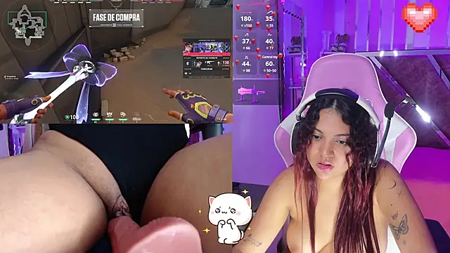 Snapshot of PetiteSophie_ chatting on March 5, 4:57 pm PetiteSophie online show from March 5, 4:57 pm