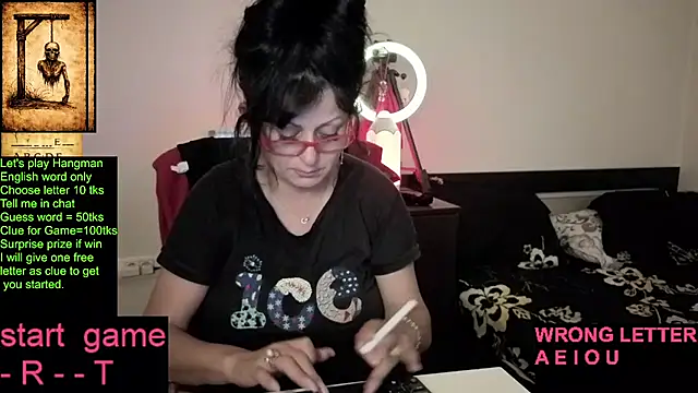 YourDreamLoverr online show from May 19, 11:11 pm