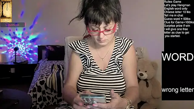 YourDreamLoverr online show from July 12, 11:18 pm