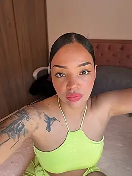 Sara LipsX online show from June 16, 7:27 pm