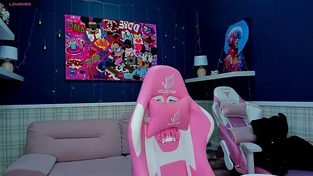 Angel Sapphire  online show from December 19, 8:34 am