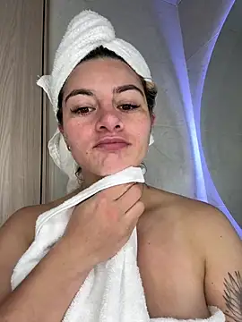 AtheneaRossi online show from February 17, 12:12 pm