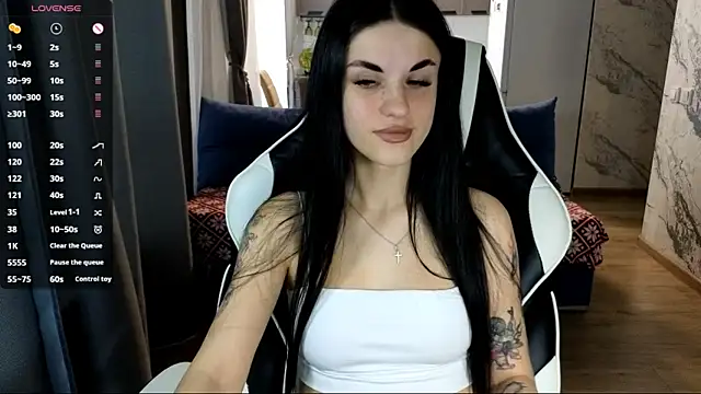 Snapshot of Mary___Moore chatting on November 8, 7:52 am Mary Moore online show from November 8, 7:52 am