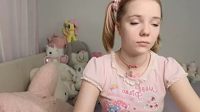 PrincessLittleKiki online show from July 25, 9:12 pm