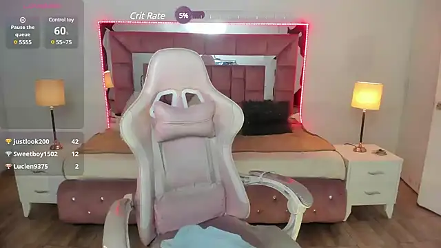 Aliciia cute1 online show from December 8, 11:19 pm