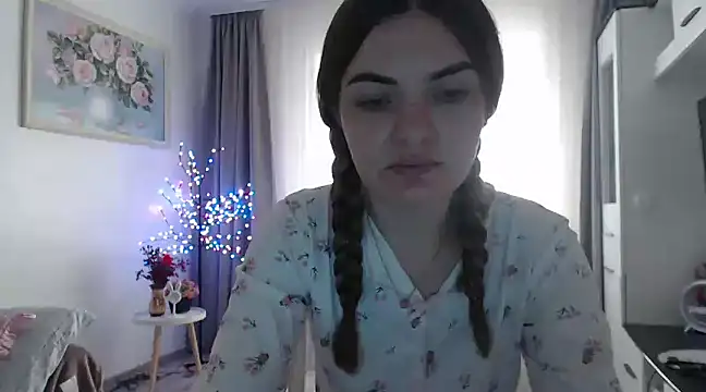 Snapshot of _JustmeHere_ chatting on January 21, 7:26 am JustmeHere online show from January 21, 7:26 am