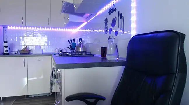 Snapshot of _JustmeHere_ chatting on February 27, 10:15 am JustmeHere online show from February 27, 10:15 am