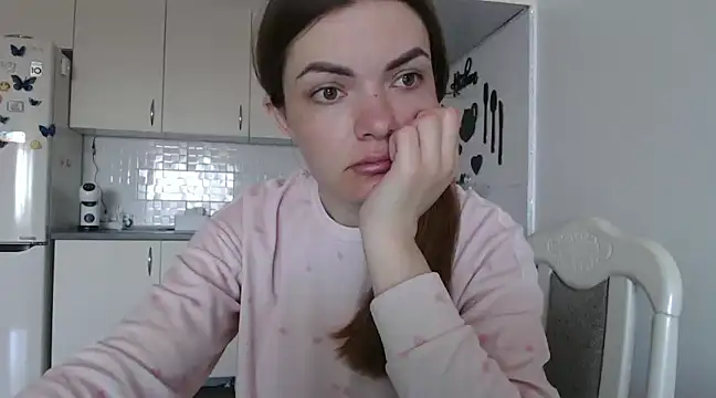 Snapshot of _JustmeHere_ chatting on March 21, 7:44 am JustmeHere online show from March 21, 7:44 am