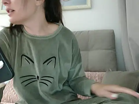 Snapshot of _JustmeHere_ chatting on September 8, 7:02 pm JustmeHere online show from September 8, 7:02 pm