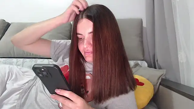 Snapshot of _JustmeHere_ chatting on October 8, 6:38 pm JustmeHere online show from October 8, 6:38 pm