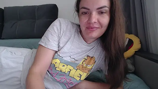  JustmeHere  online show from July 20, 7:33 am