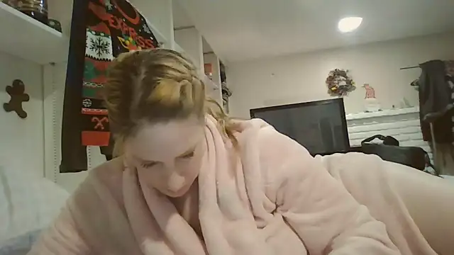 Snapshot of MsLG12301 chatting on February 18, 1:54 am MsLG12301 online show from February 18, 1:54 am