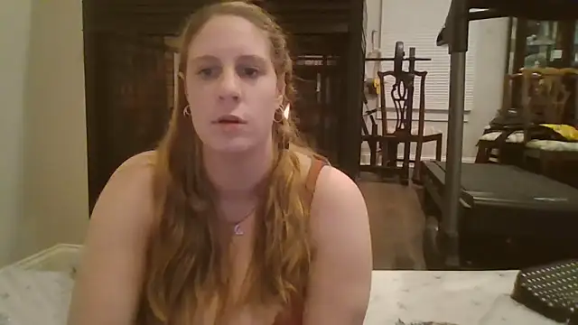 Snapshot of MsLG12301 chatting on February 19, 1:29 am MsLG12301 online show from February 19, 1:29 am