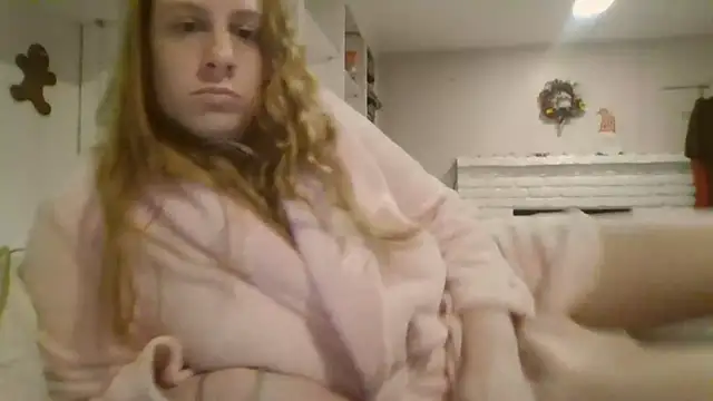 Snapshot of MsLG12301 chatting on February 19, 4:11 pm MsLG12301 online show from February 19, 4:11 pm