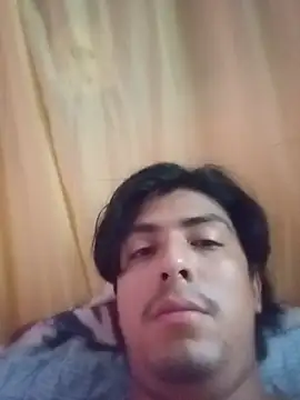 Snapshot of Ricardito97 chatting on July 18, 2:05 am Ricardito97 online show from July 18, 2:05 am