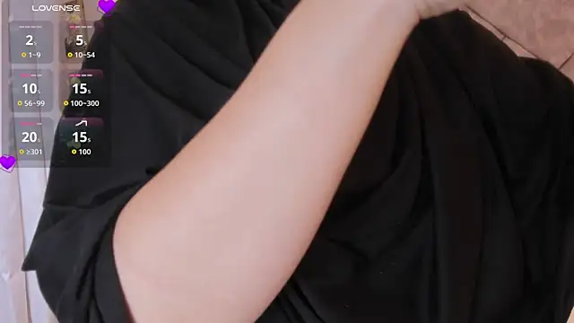 anna-henao online show from February 5, 8:57 pm