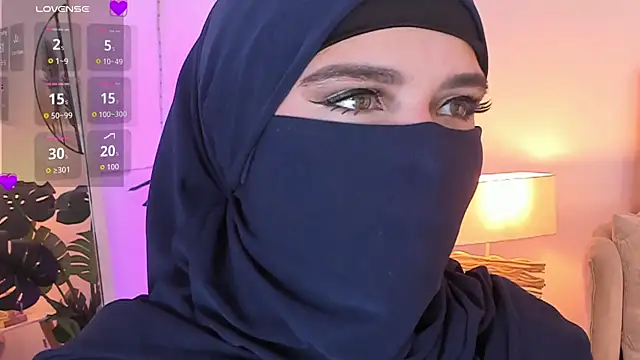 anna-henao online show from March 18, 12:47 am