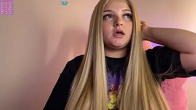 SweetPaige  online show from December 18, 3:58 am